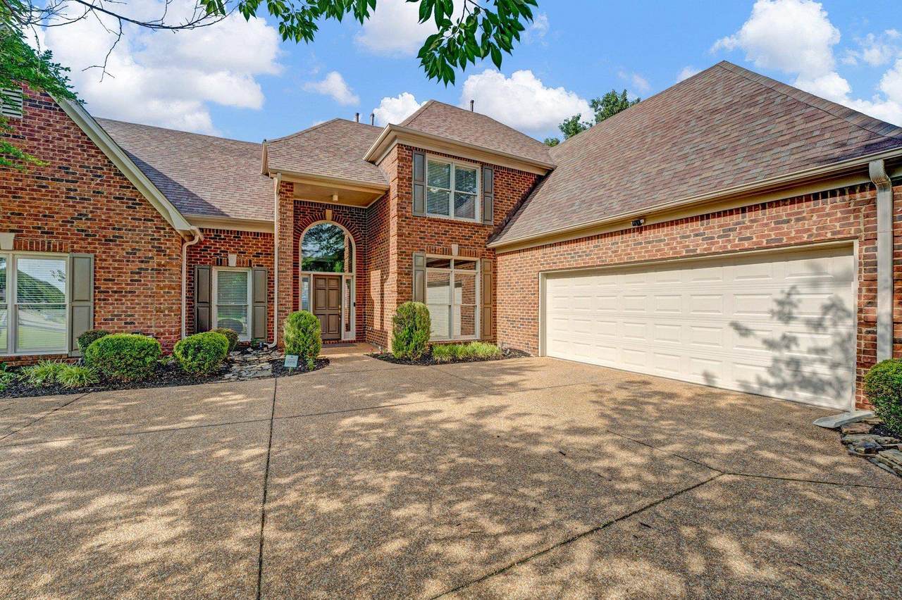 1331 Riding Brook Dr - Photo 1
