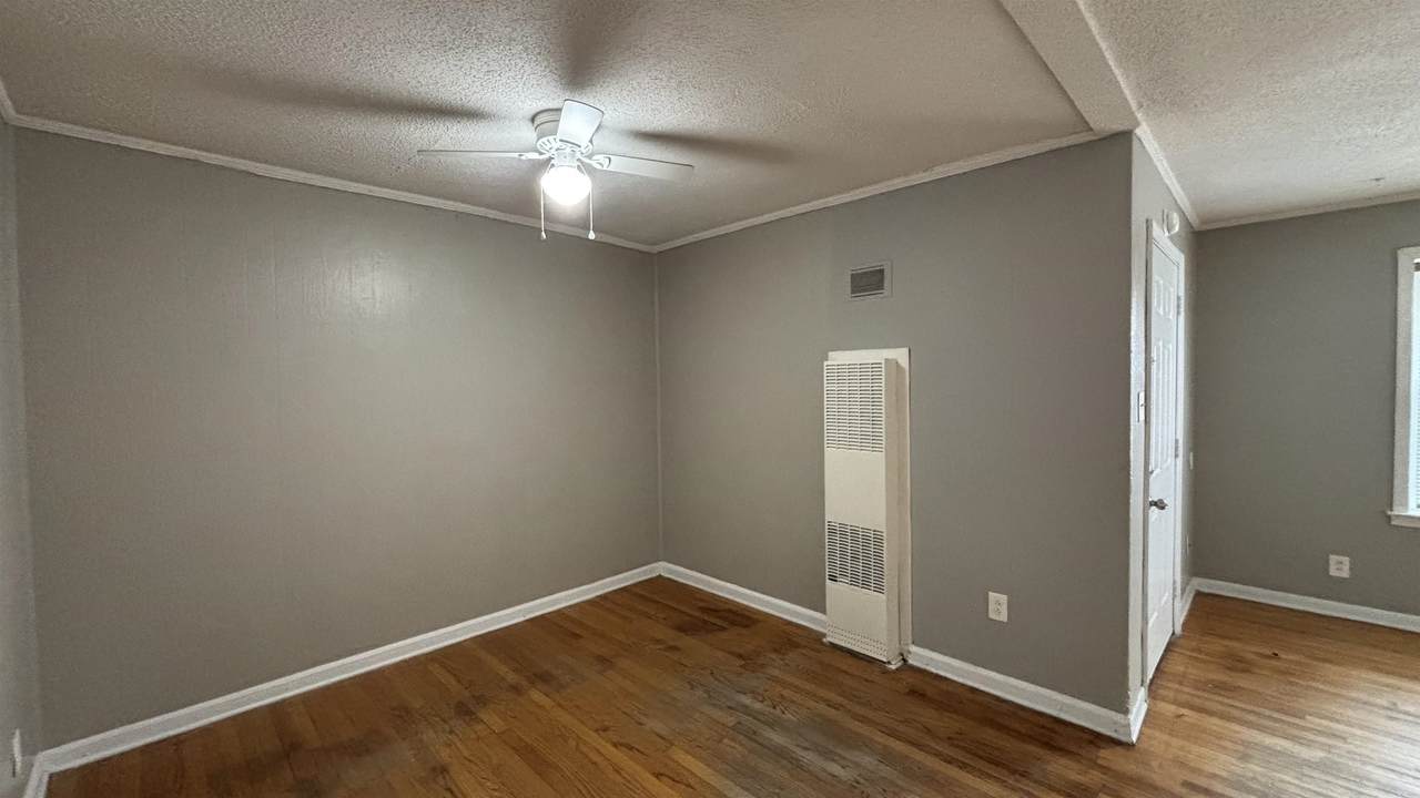 https://bt-photos.global.ssl.fastly.net/memphis/1280_boomver_1_10221992-2.jpg