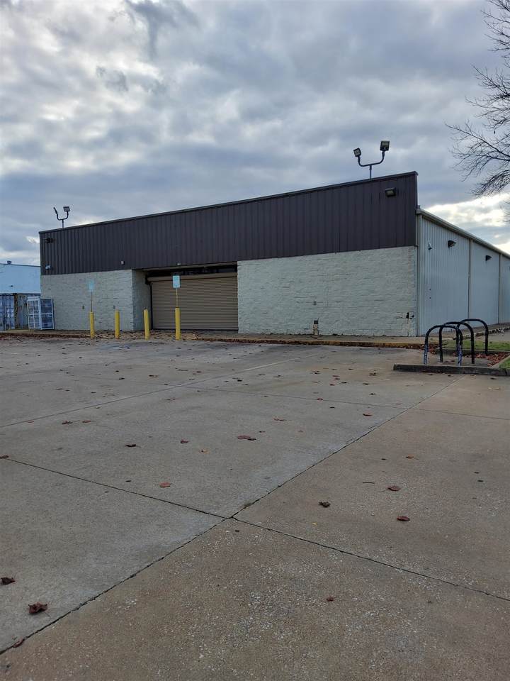 2245 Lamar Ave - Photo 1
