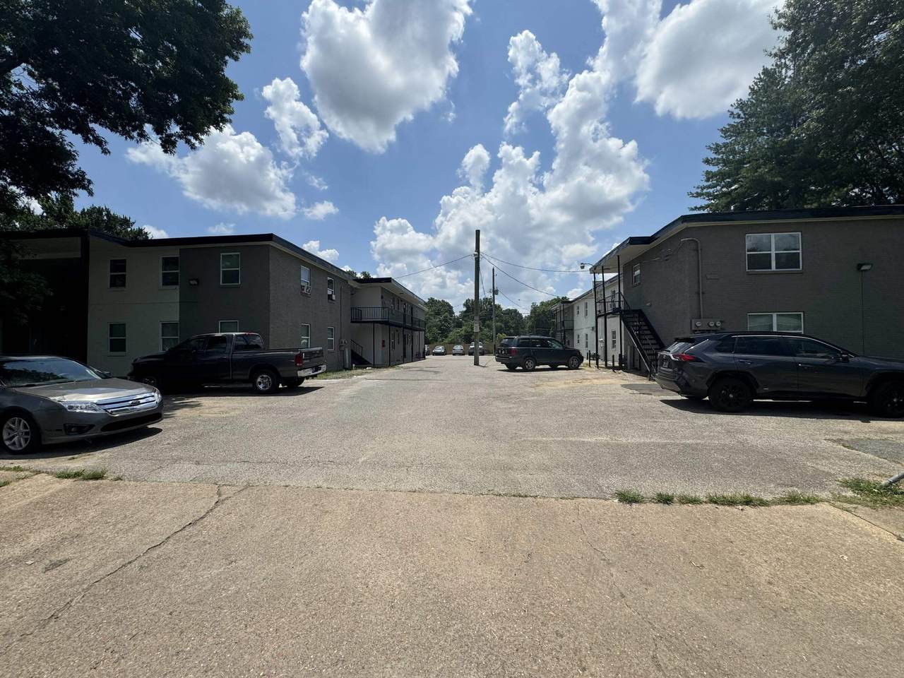 https://bt-photos.global.ssl.fastly.net/memphis/1280_boomver_1_10222425-2.jpg