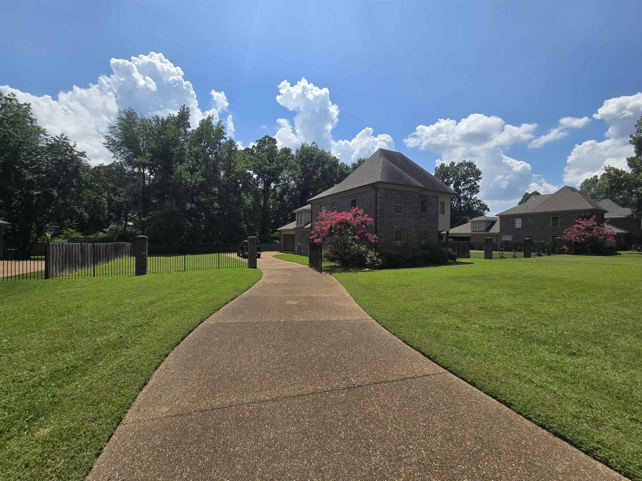 8949 Poplar Pike Pike - Photo 1