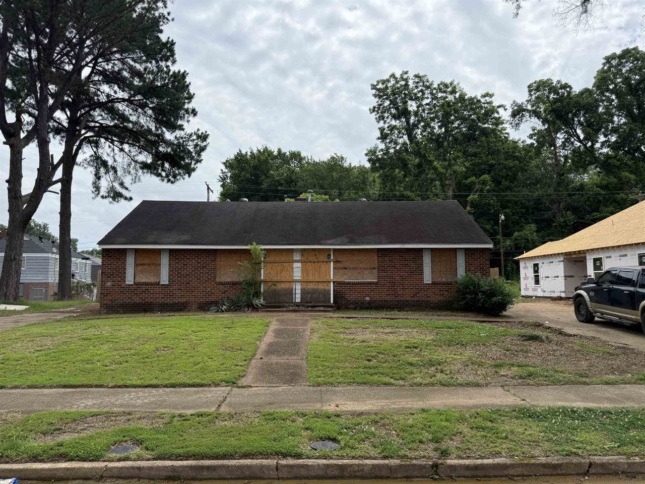 186 Hayden Pl - Photo 1