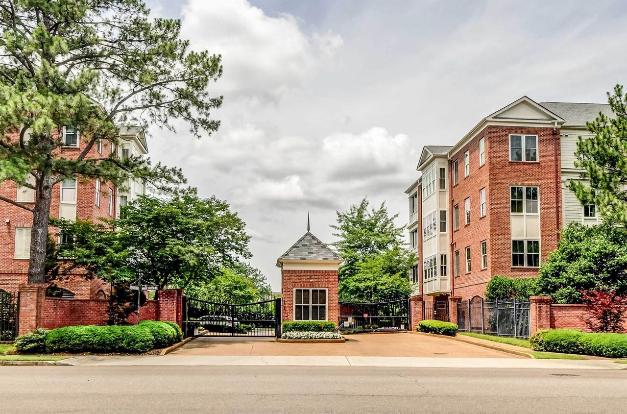591 Lexington Club Ct - Photo 1