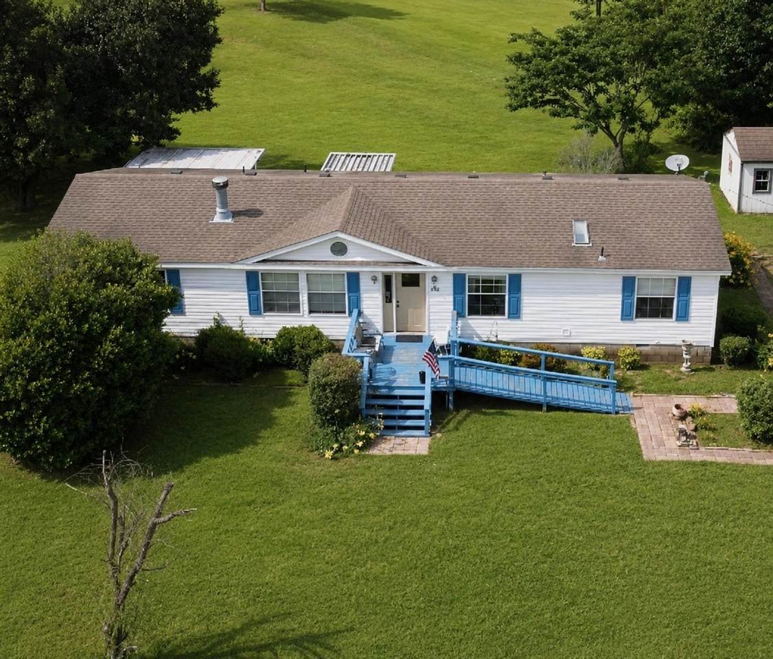 656 Robertson Rd - Photo 1