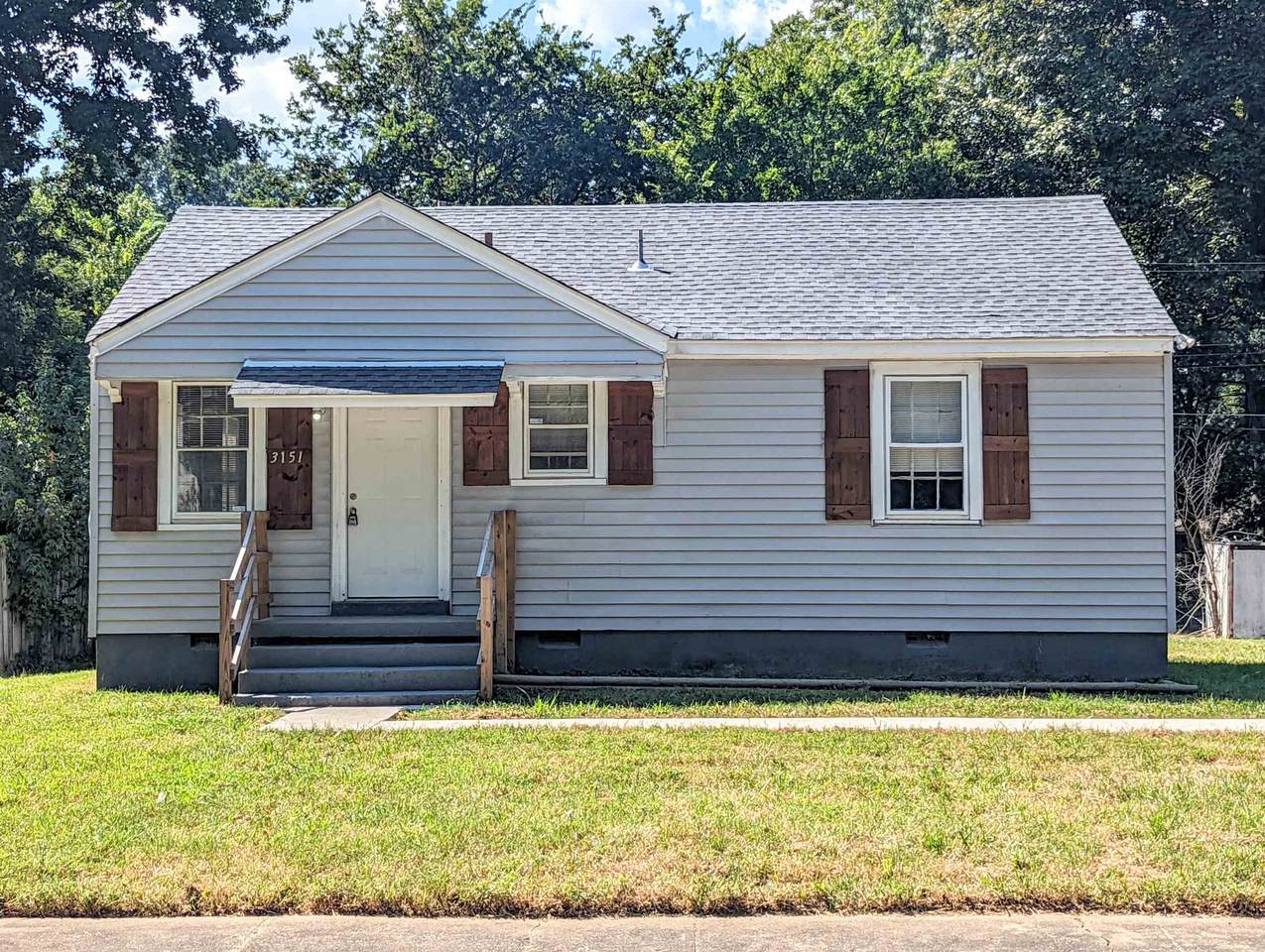 3151 Kingston St - Photo 1