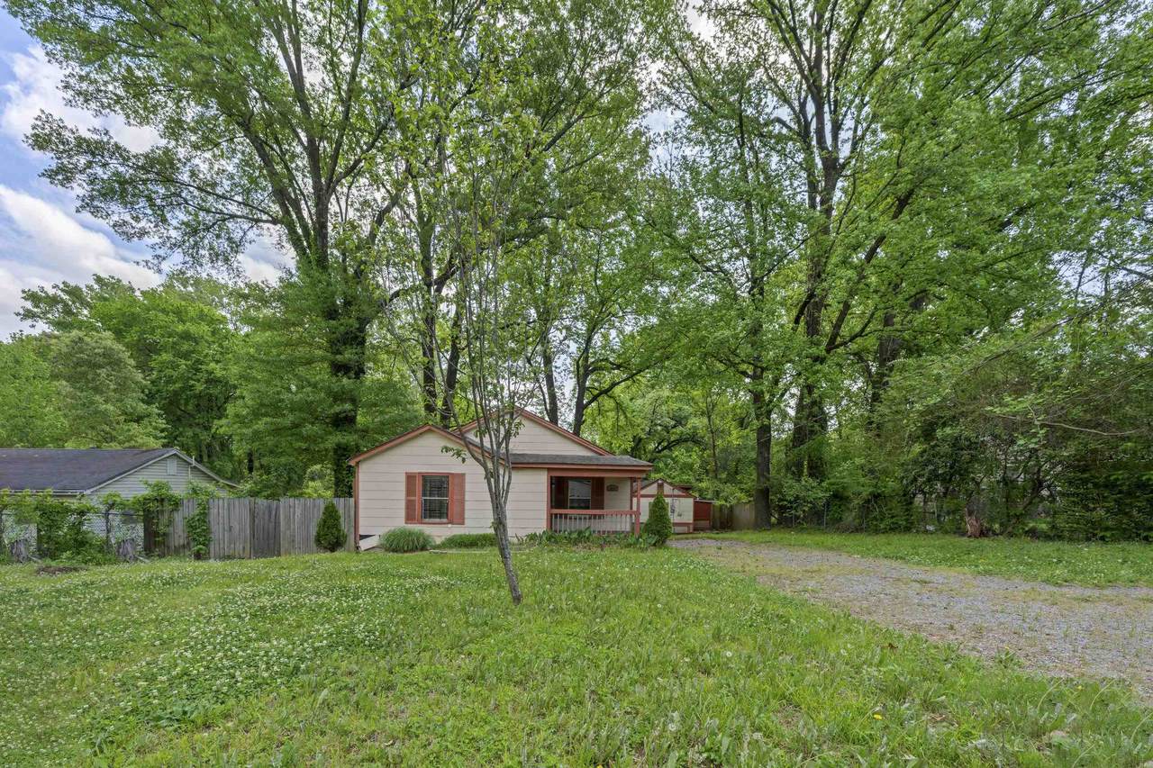 3066 Redbud Rd - Photo 1
