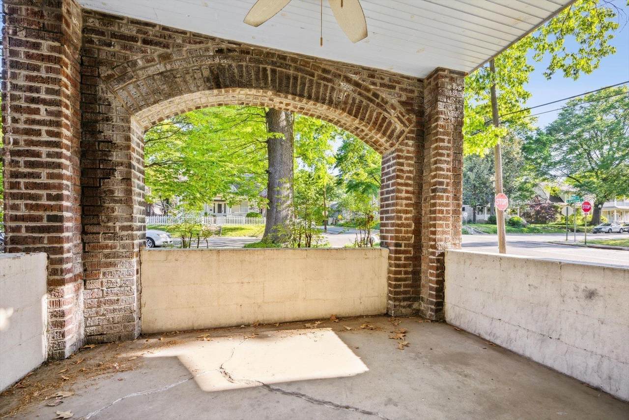 https://bt-photos.global.ssl.fastly.net/memphis/1280_boomver_1_10224042-2.jpg