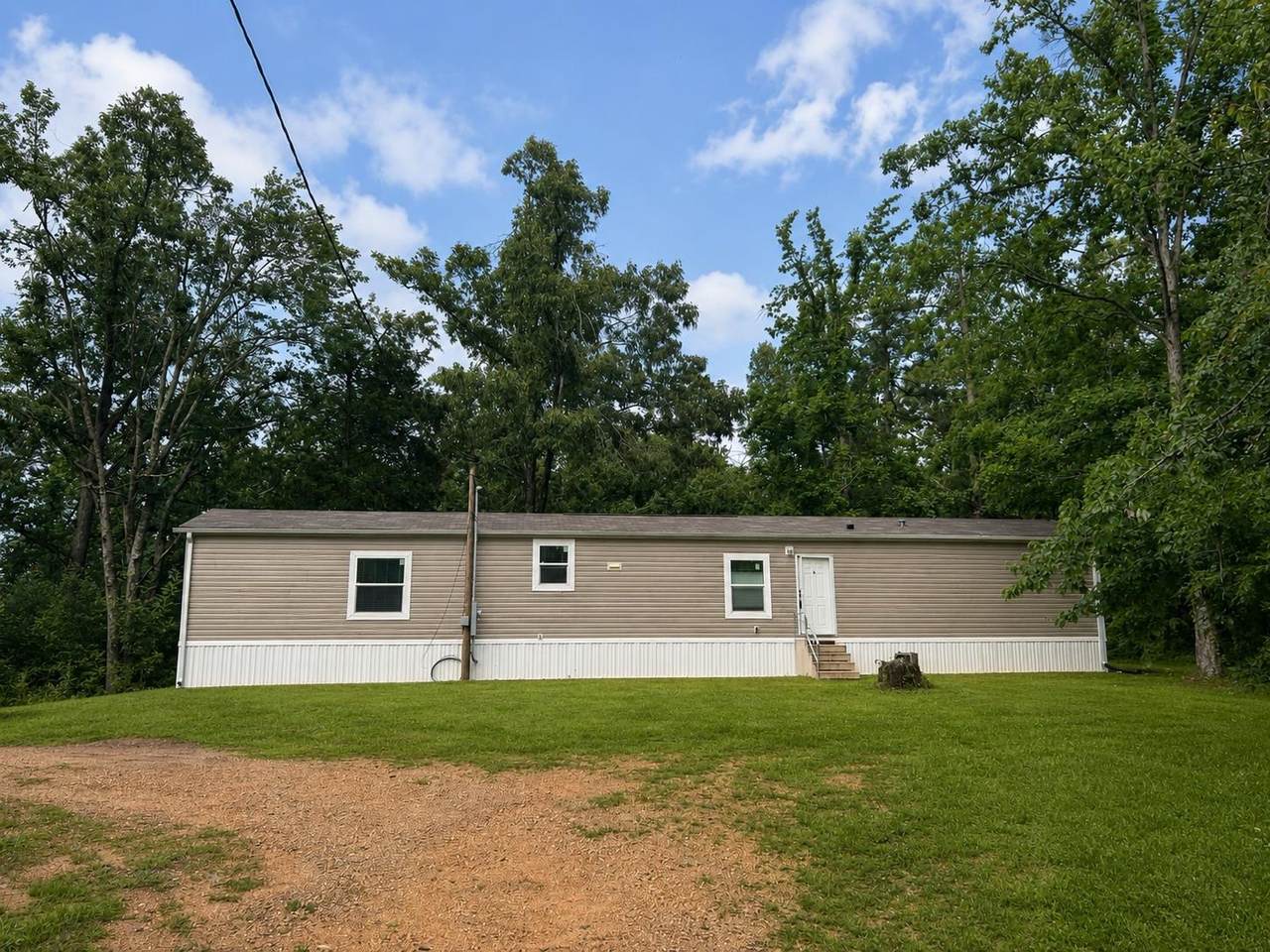 4080 Pyburns Dr - Photo 1