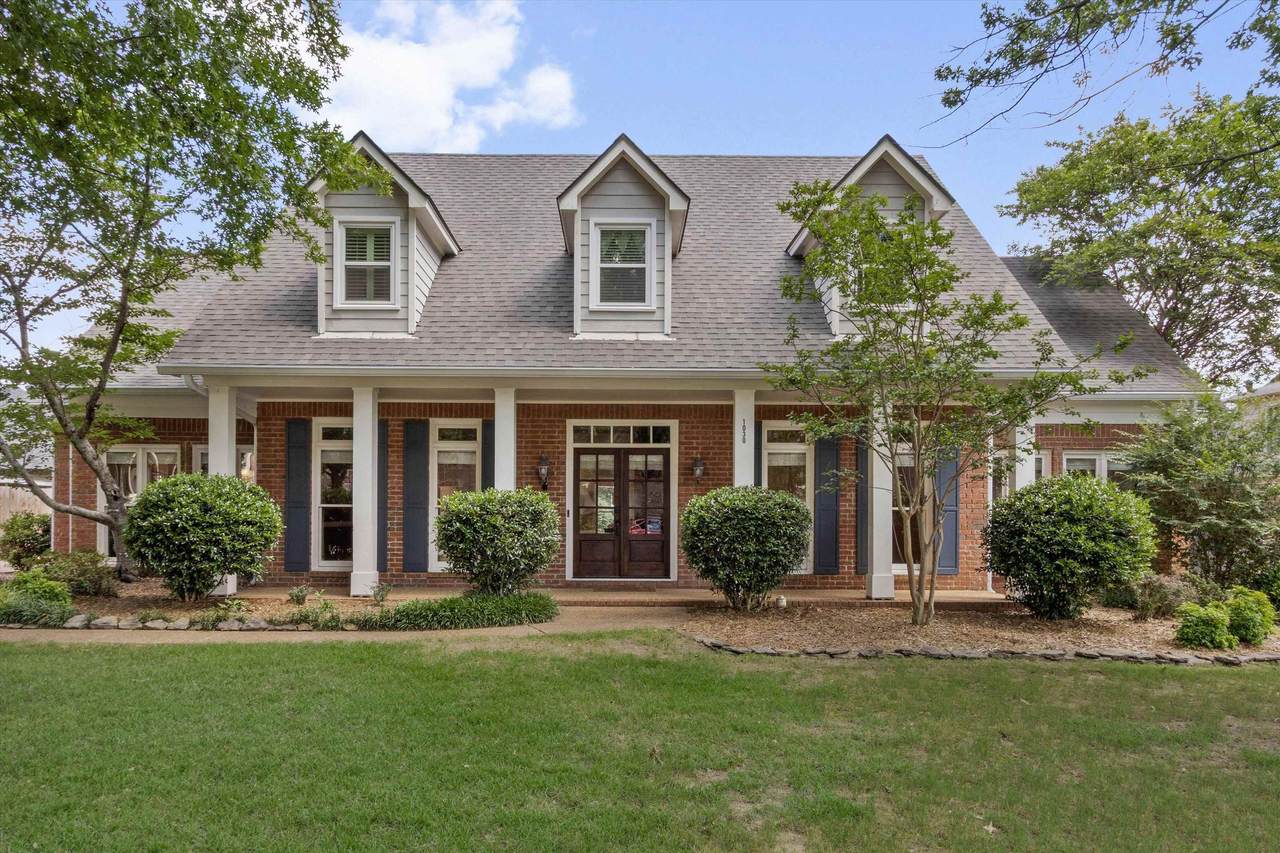 1030 Courtfield Cv - Photo 1