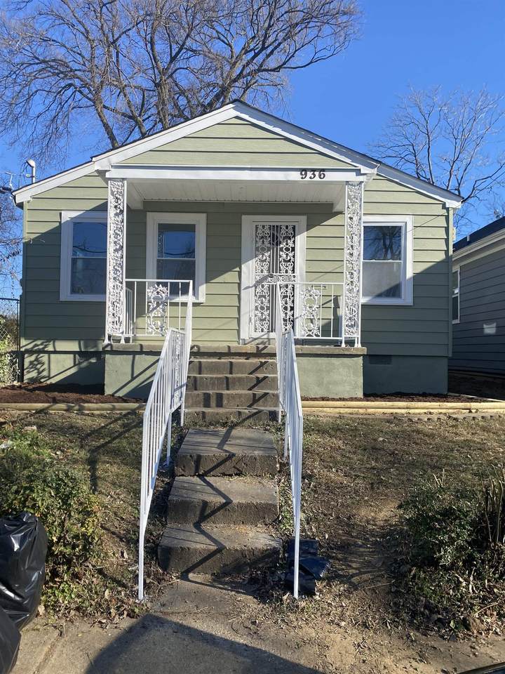 936 Olympic Ave - Photo 1