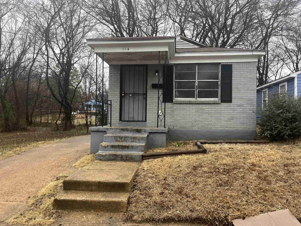 114 Dison Ave - Photo 1