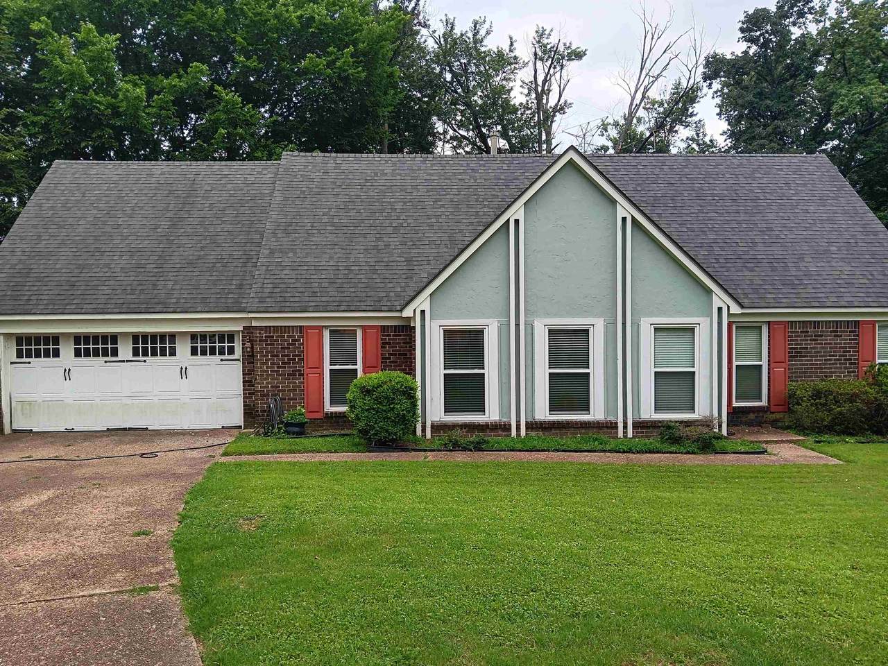 2143 Exeter Pl - Photo 1