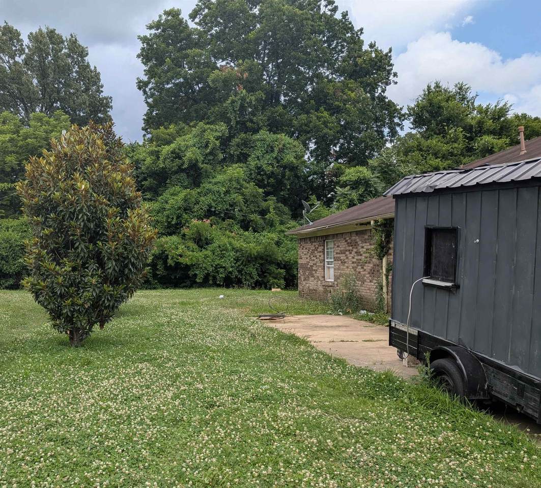 https://bt-photos.global.ssl.fastly.net/memphis/1280_boomver_1_10224476-2.jpg