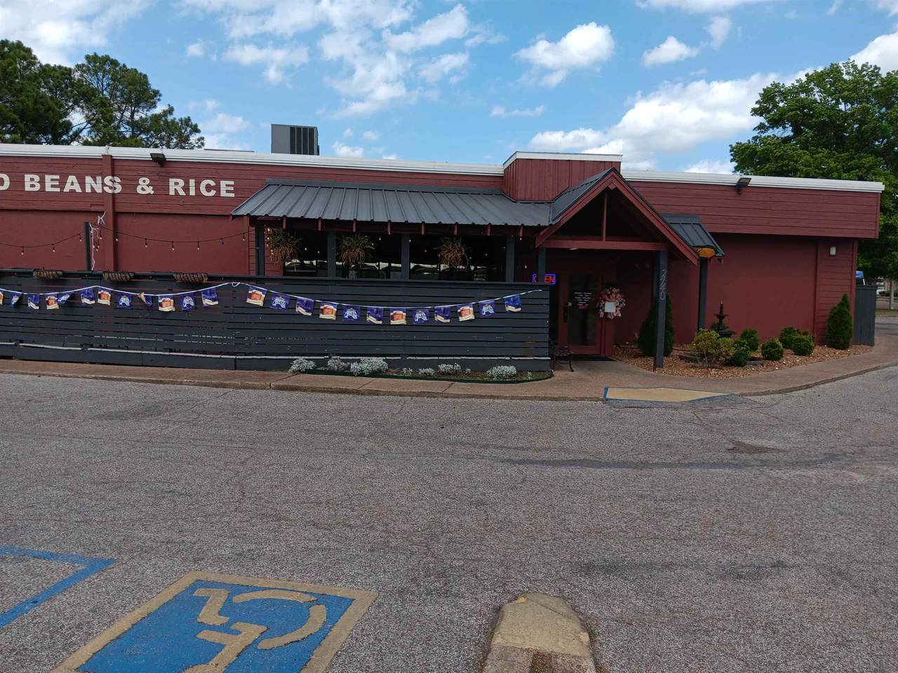 2740 Bartlett Rd - Photo 1