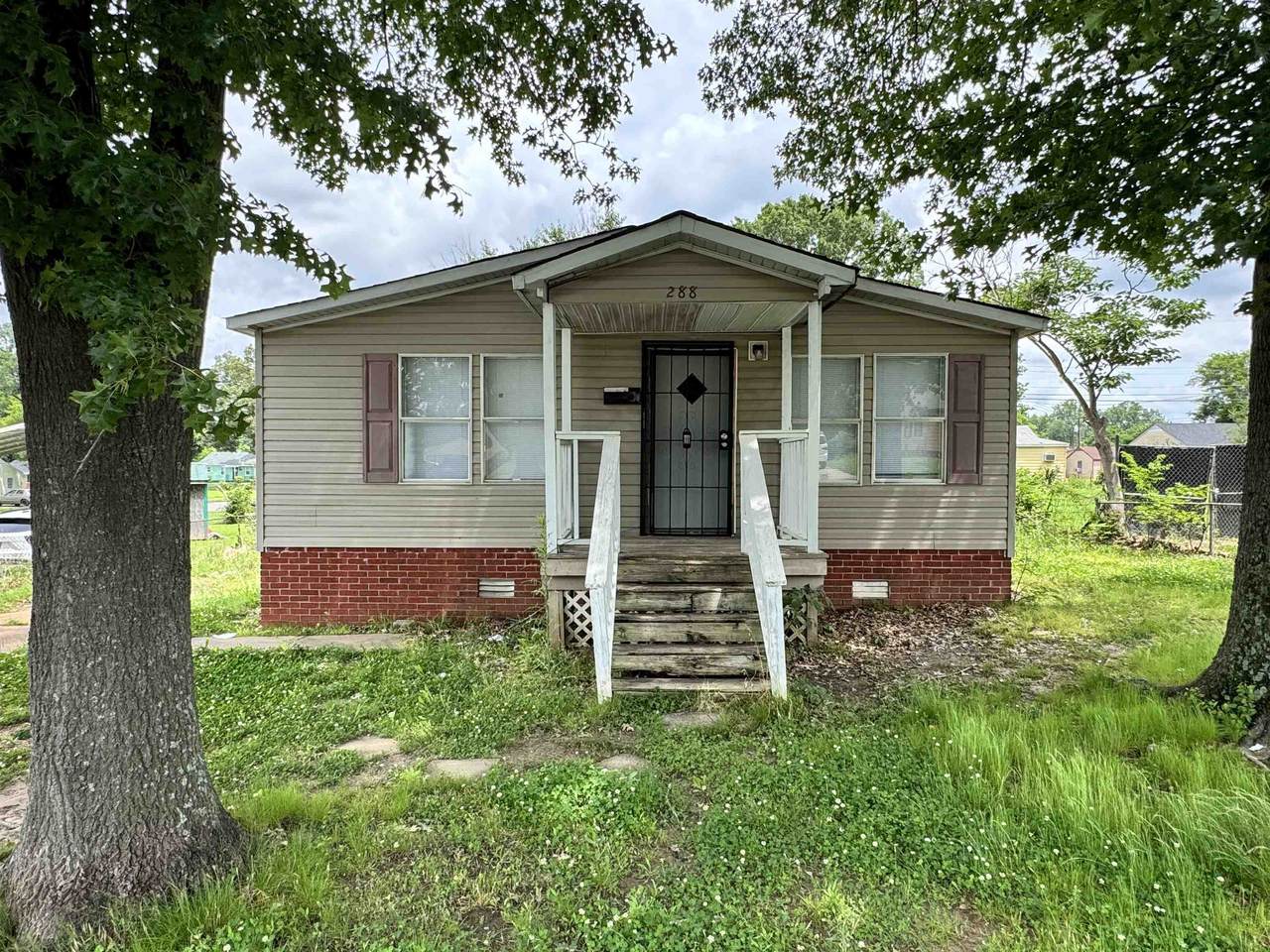 288 Brooks Rd - Photo 1