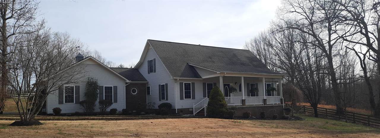 990 Glendale Rd - Photo 1