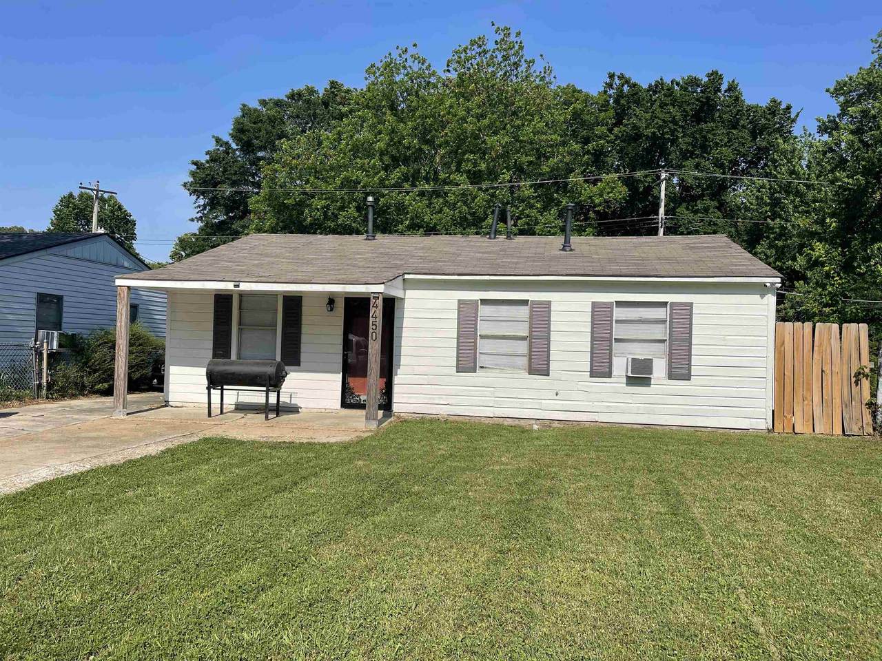 4450 Suncrest Dr - Photo 1