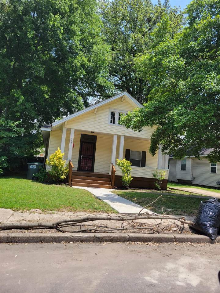 1072 Rembert St - Photo 1