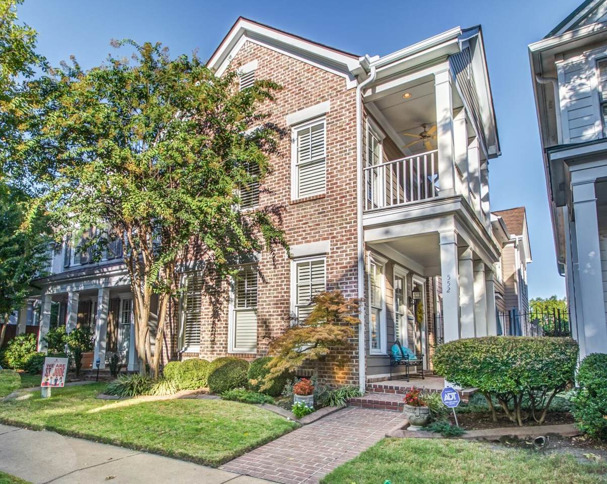 552 Rienzi Dr - Photo 1