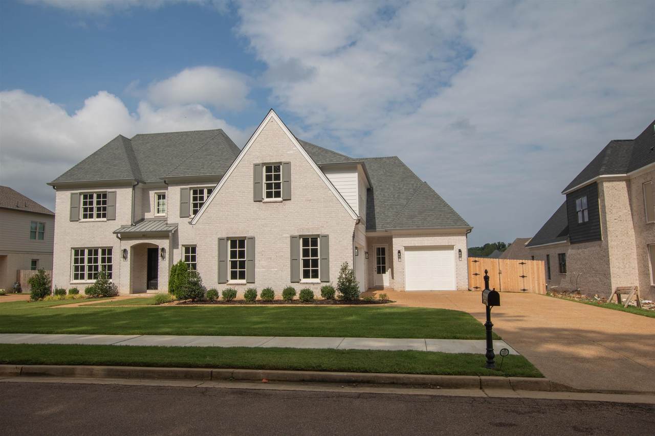 2611 Moore Rd - Photo 1