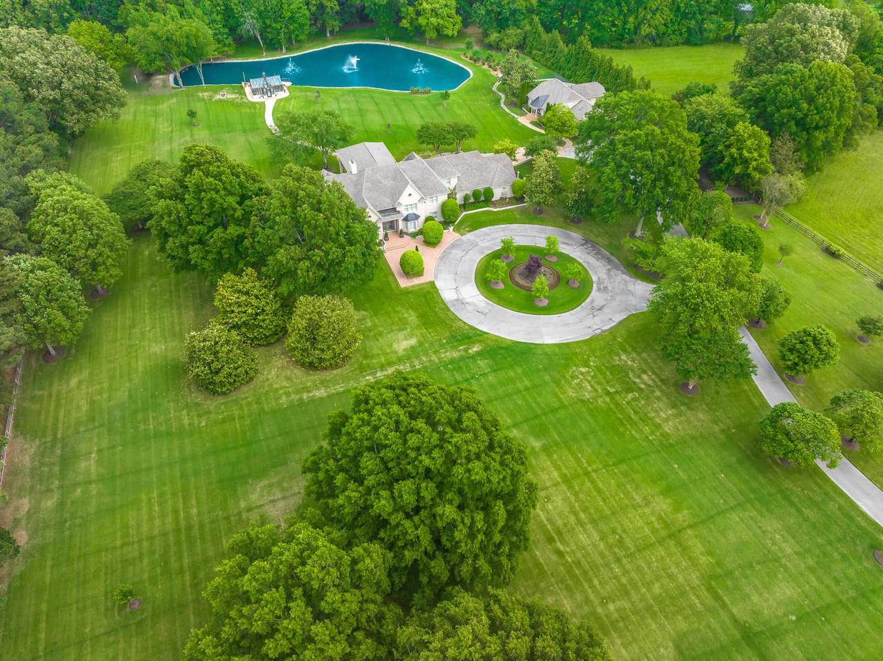 3044 Shea Rd - Photo 1