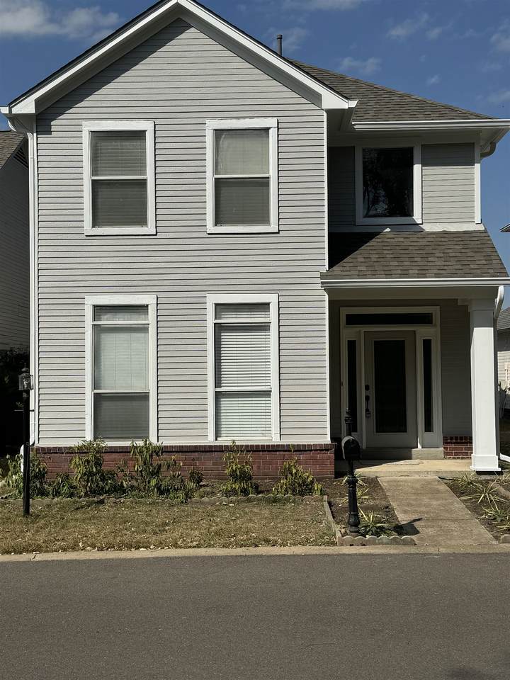 1047 River Isle Dr - Photo 1