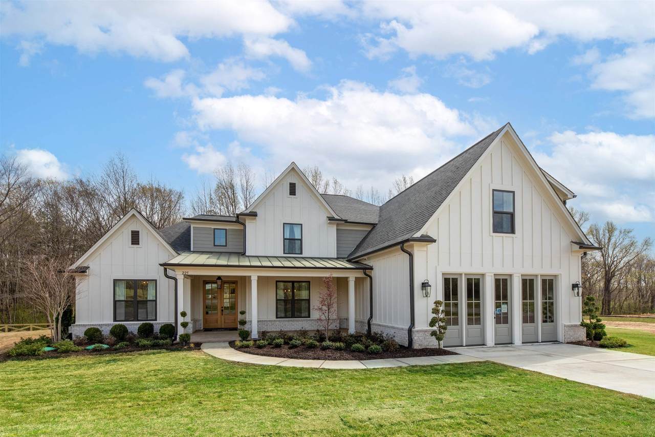 225 Bibury Ln - Photo 1