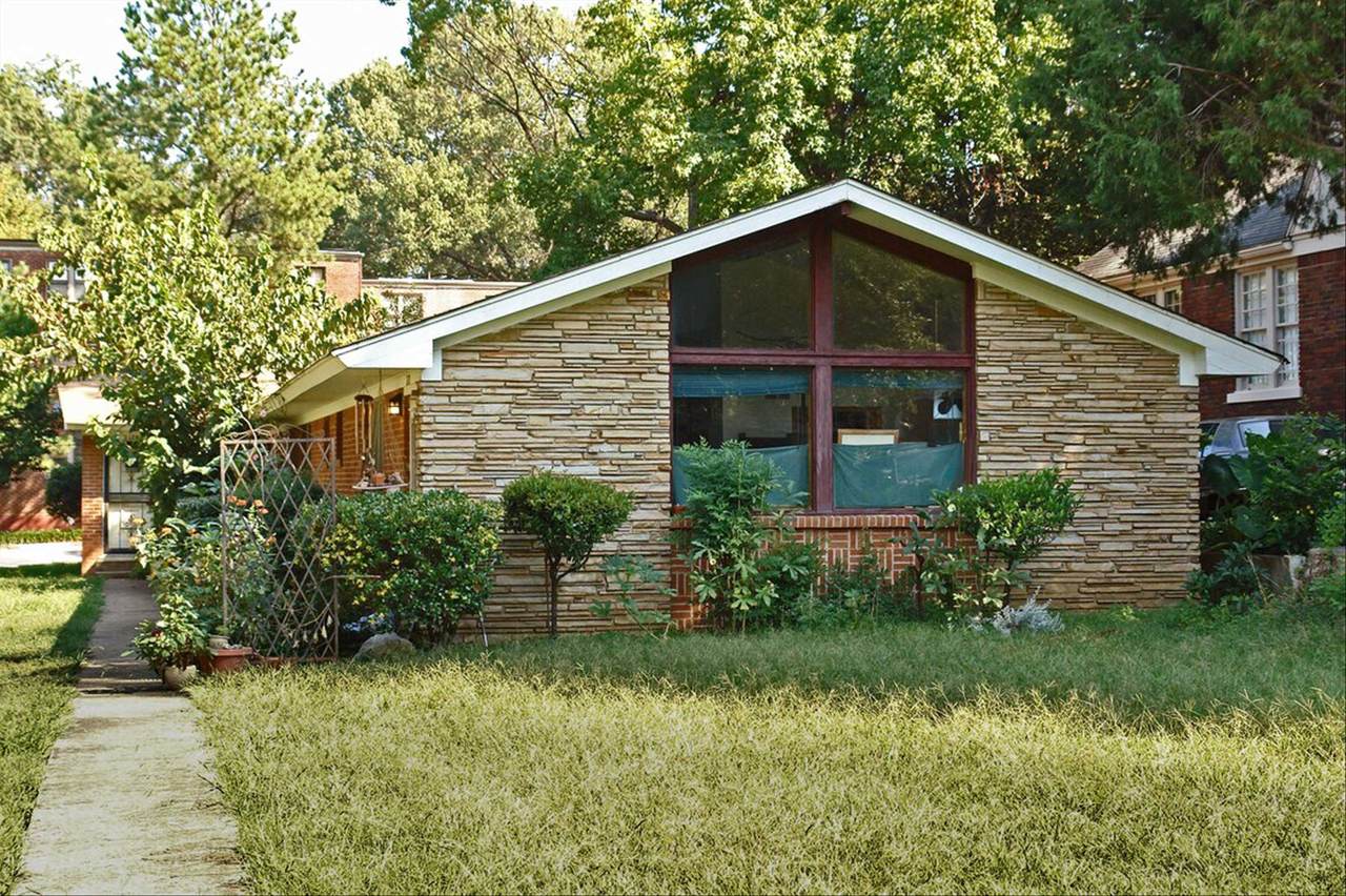 2176 Washington Ave - Photo 1