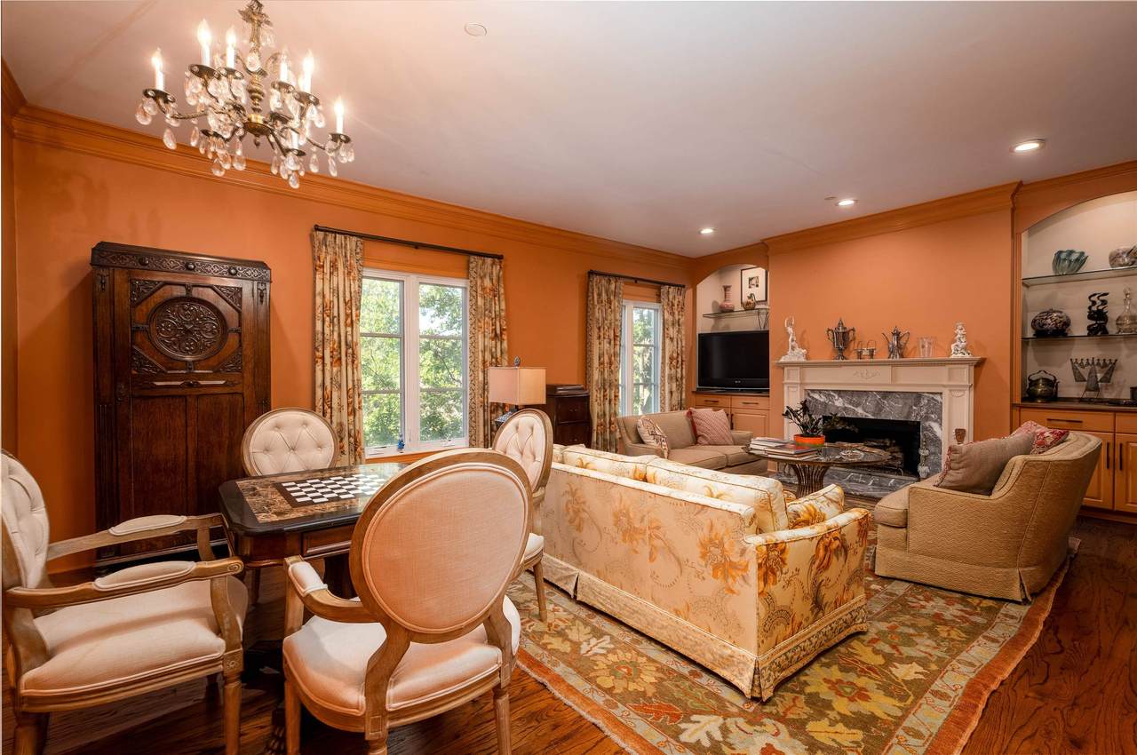 1000 Murray Hill Ln - Photo 1