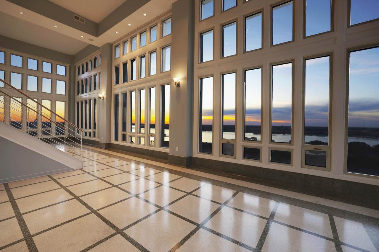 66 Monroe Ave - Photo 1