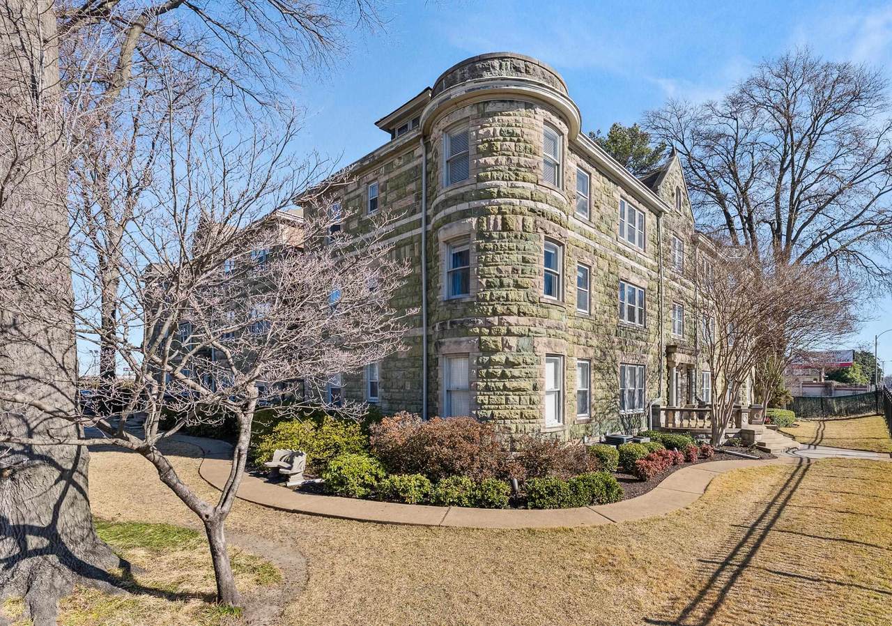 1116 Poplar Ave - Photo 1