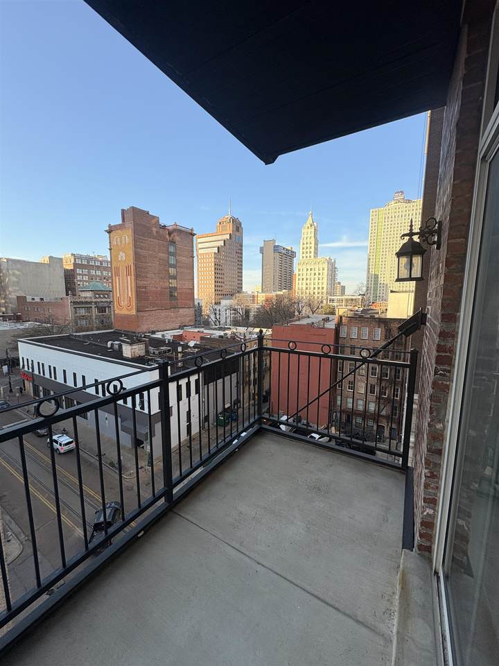 127 Madison Ave - Photo 1