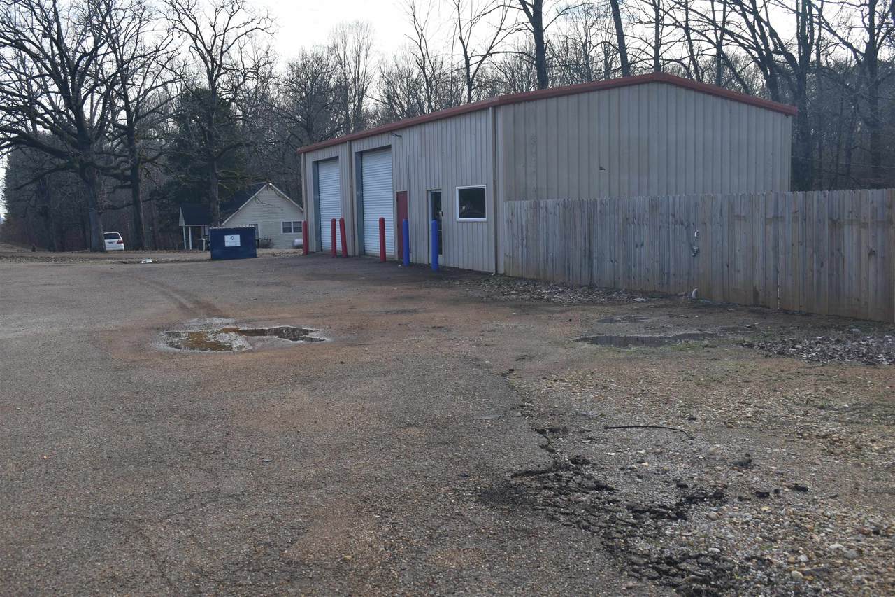 https://bt-photos.global.ssl.fastly.net/memphis/1280_boomver_2_10215283-2.jpg