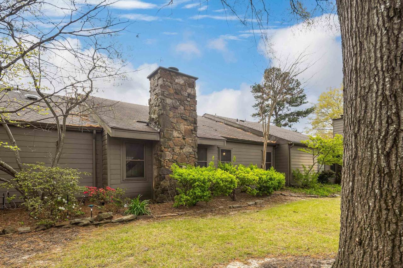 1675 Ravenhill Dr - Photo 1