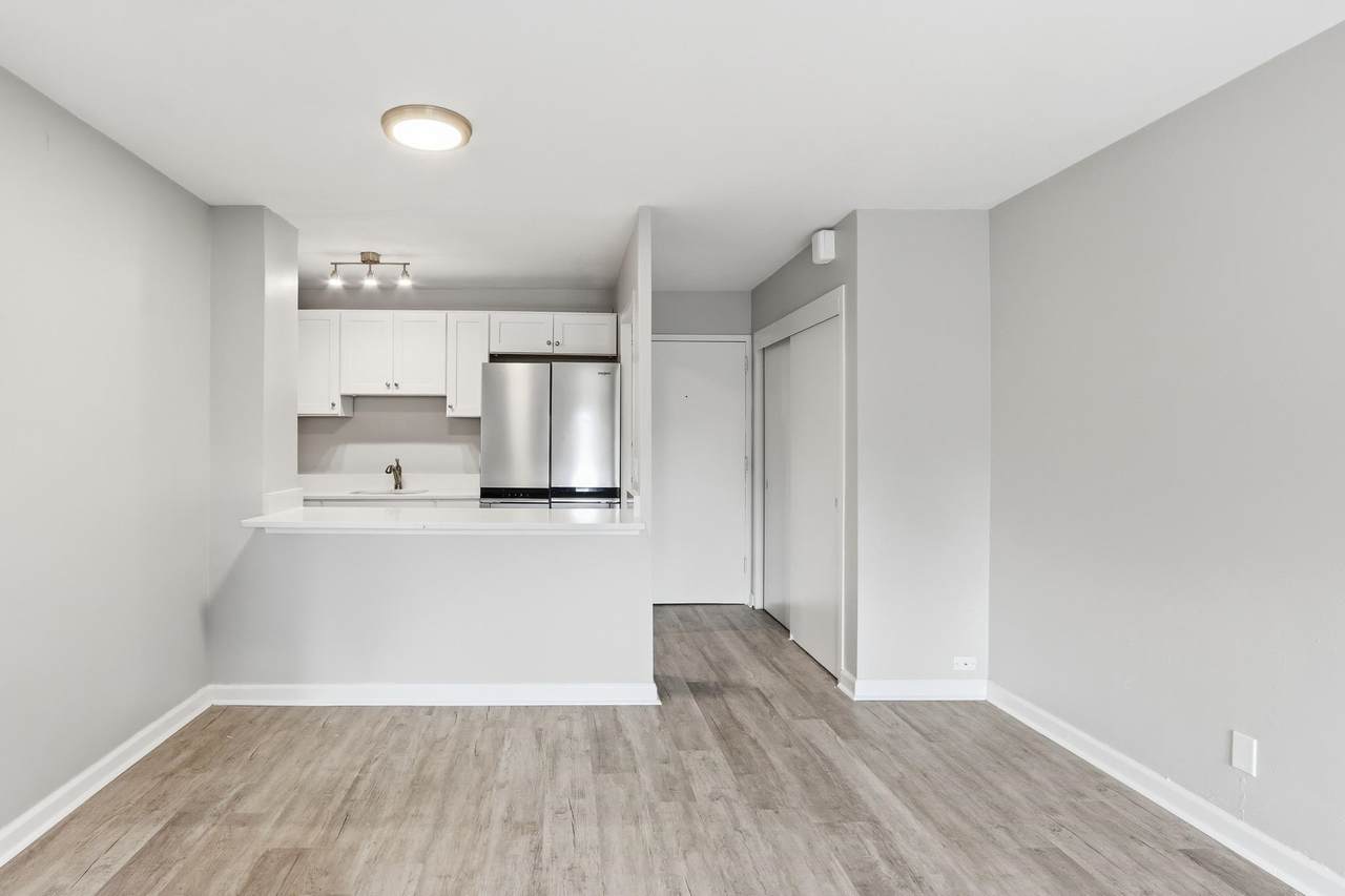 2277 Union Ave - Photo 1