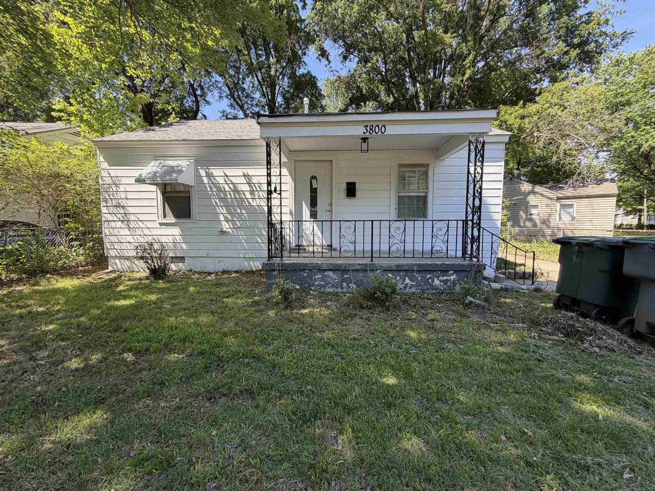 3800 Mallory Ave - Photo 1