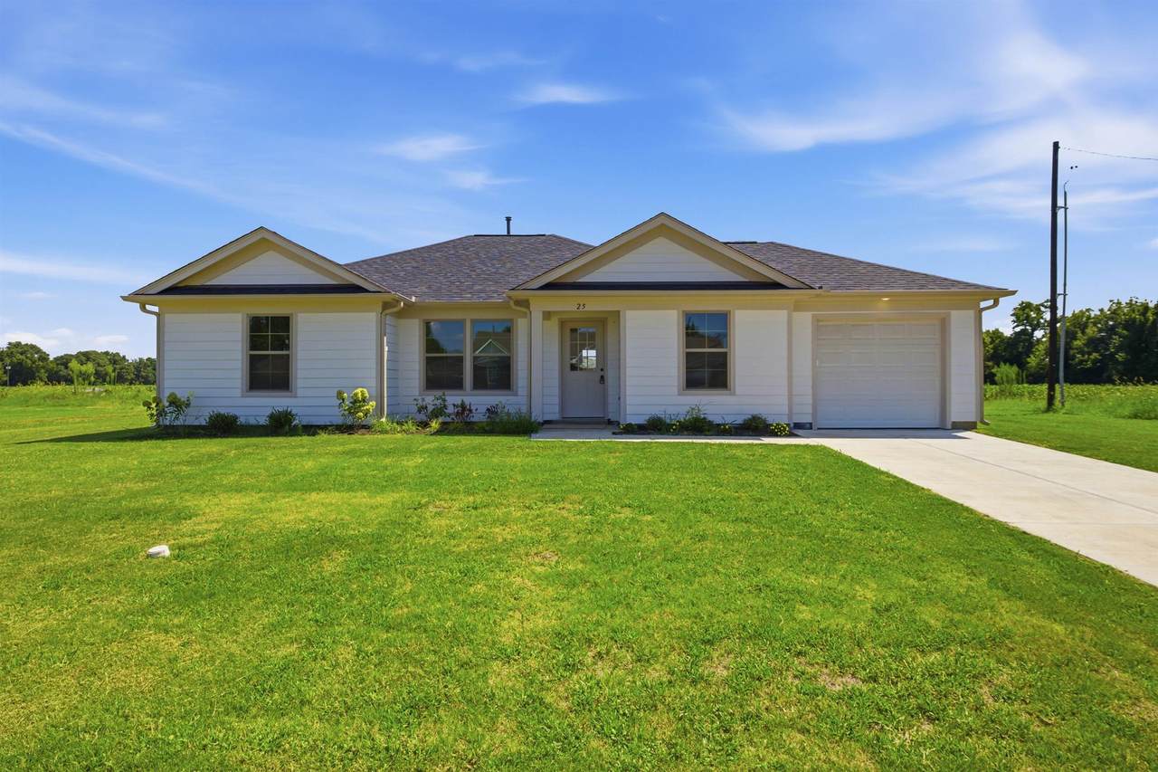 25 Foxchase Dr - Photo 1