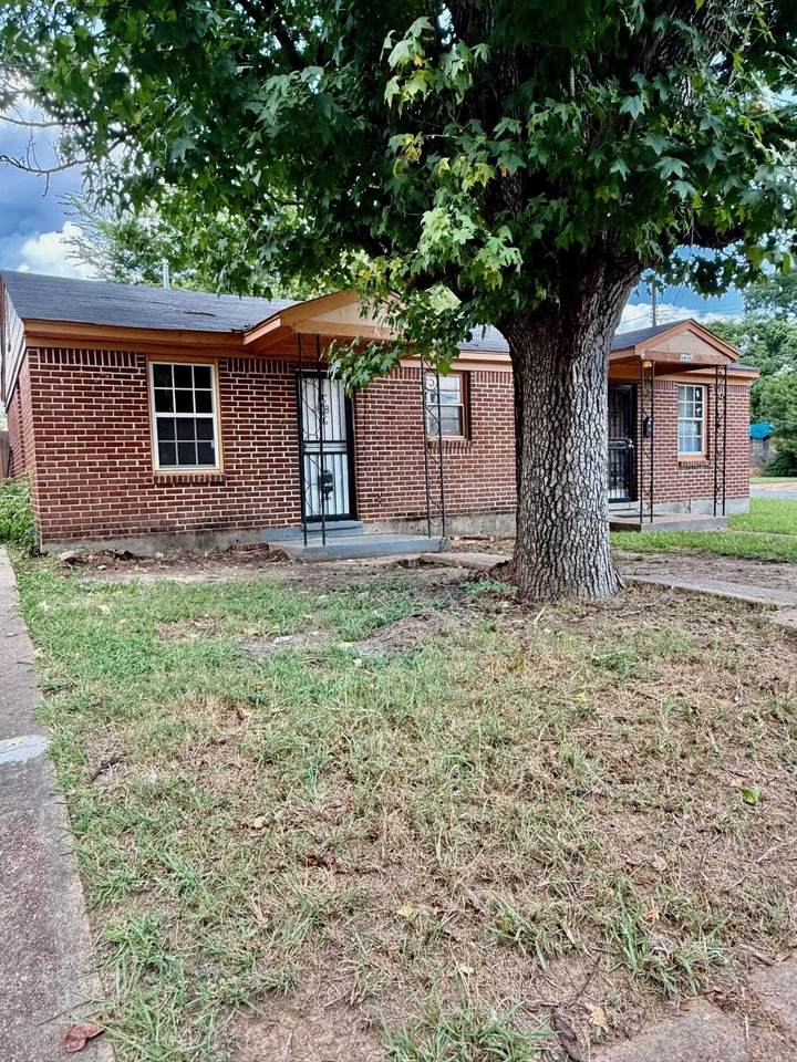 1496 South St - Photo 1