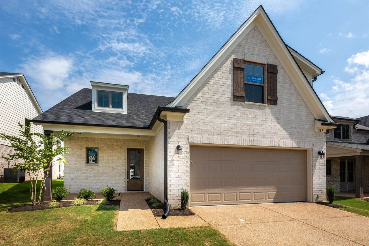 325 St Andrews Dr - Photo 1
