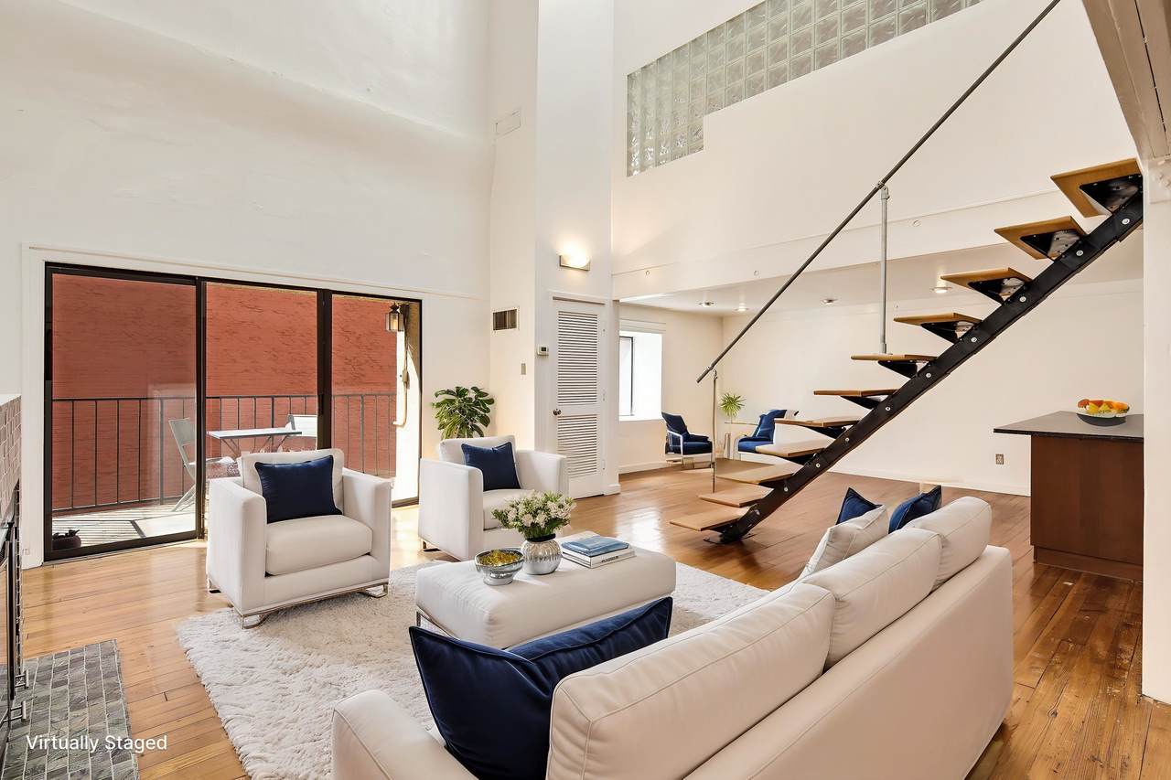 107 Front St - Photo 1