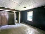1484 Oaklawn St - Photo 2