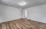3240 Debby St - Photo 14