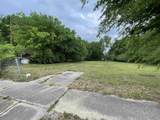 226 Chelsea Ave - Photo 2
