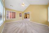 1102 Oak Heights Ln - Photo 11