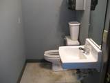 202 Perry St - Photo 11