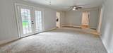 724 Center Dr - Photo 10