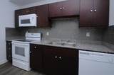 528 Parkway Ave - Photo 7