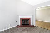 1052 Cross Wood Ln - Photo 4