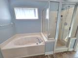 1090 River Isle Dr - Photo 15