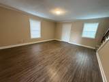 226 Hickory Trl - Photo 3